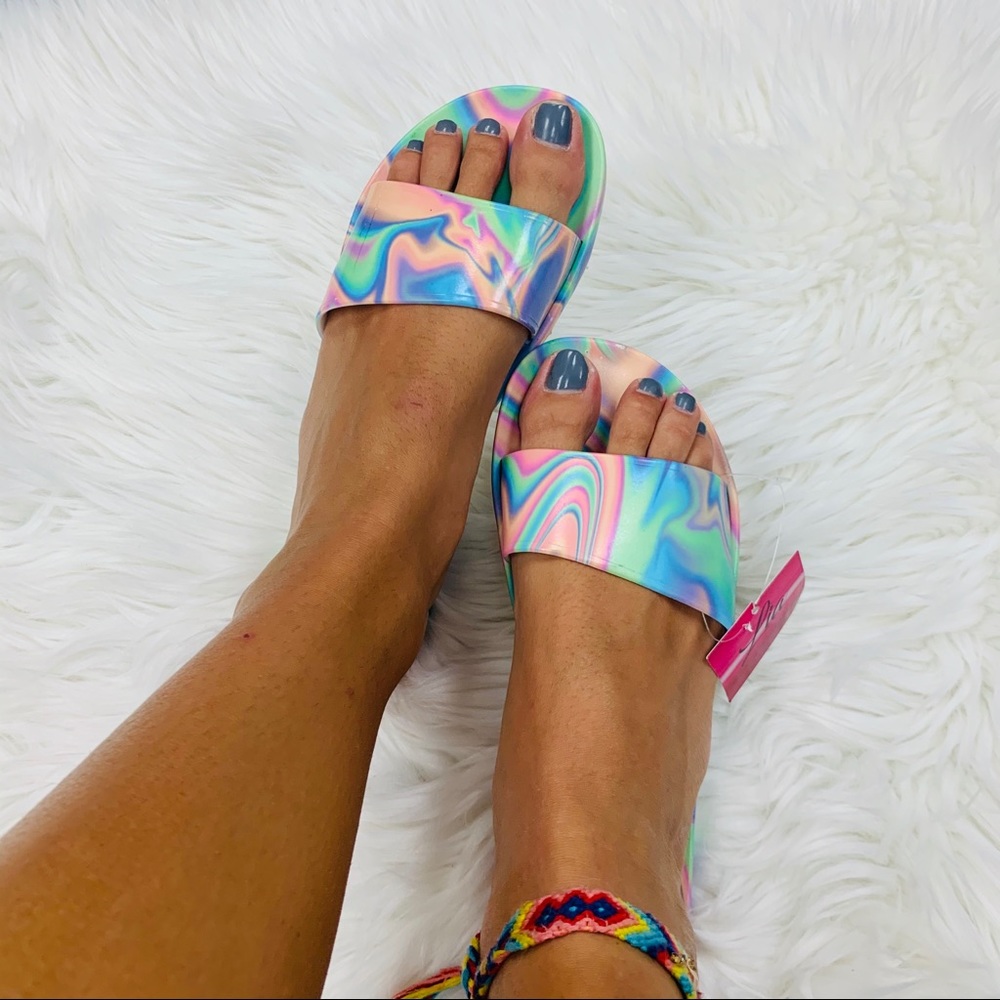 Tie dye swirl sandal - Picture 2 of 7